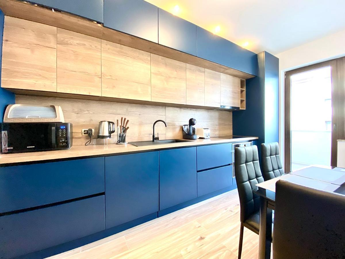 Coquette Apartment Брашов Екстер'єр фото